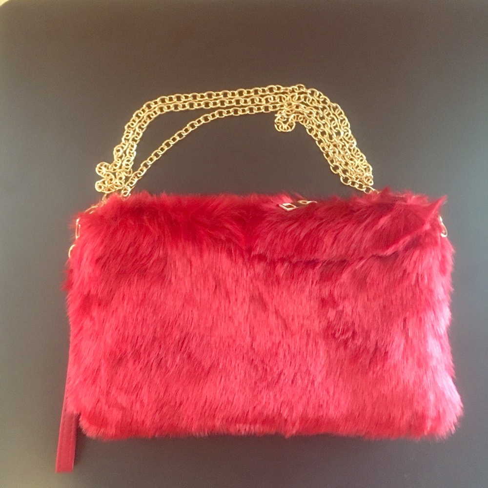 ❤️ Red Faux Fur Crossbody/Clutch